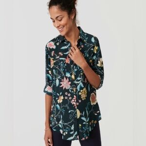LOFT Dark Green Floral Roll Tab Camp Shirt Medium